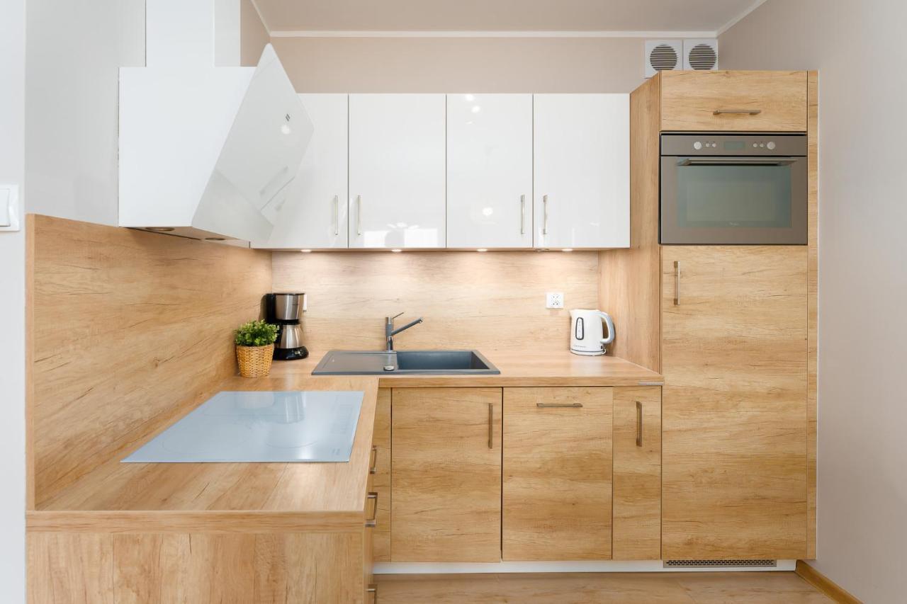 Przystan Kolo Brzegu Apartment Kolobrzeg Bagian luar foto