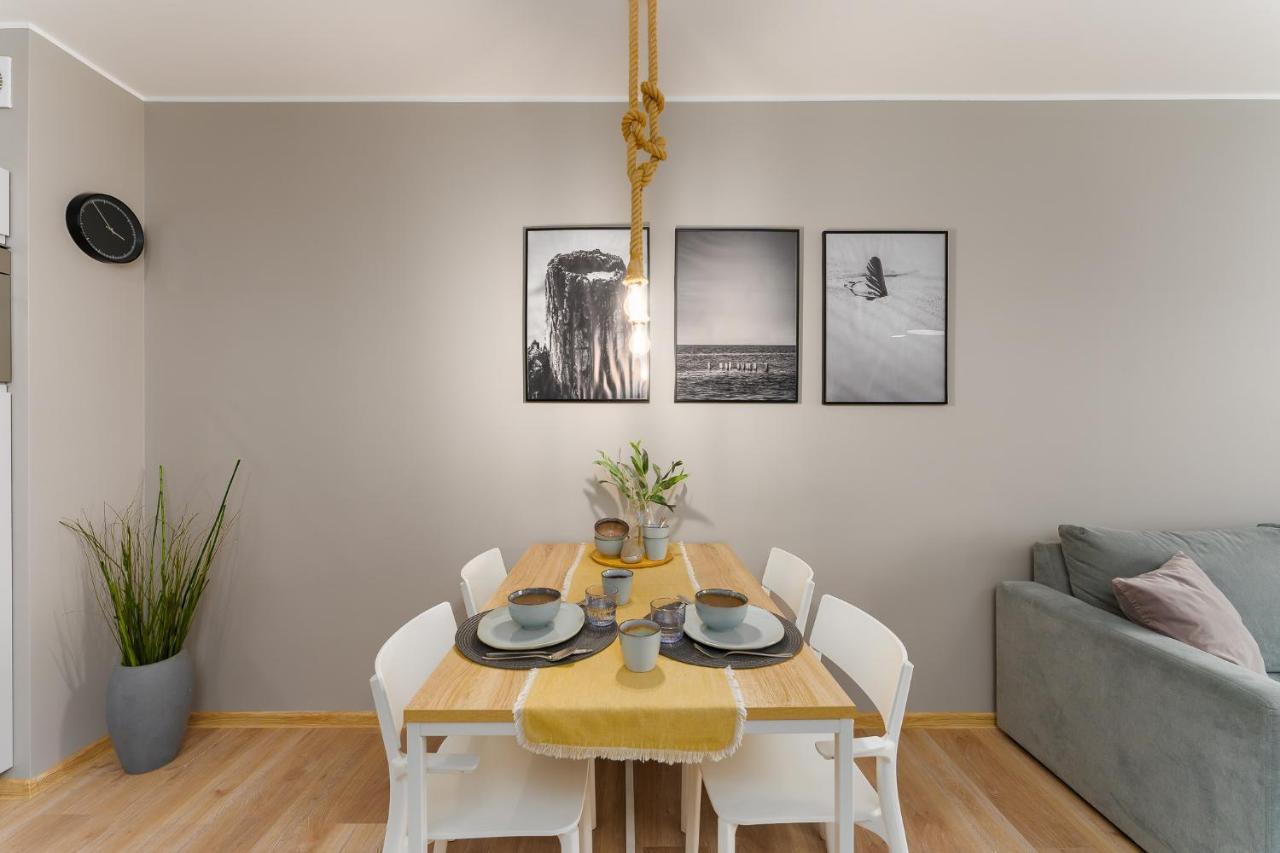 Przystan Kolo Brzegu Apartment Kolobrzeg Bagian luar foto