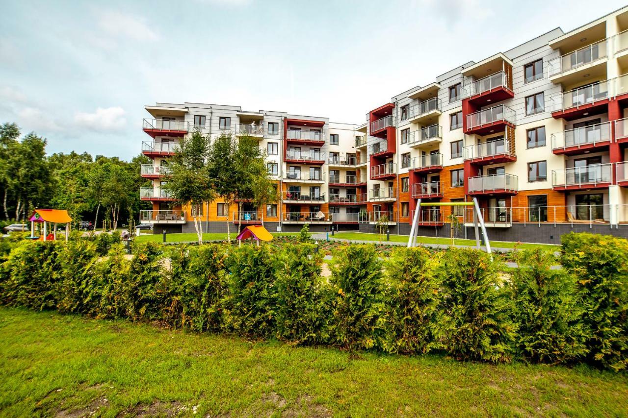 Przystan Kolo Brzegu Apartment Kolobrzeg Bagian luar foto